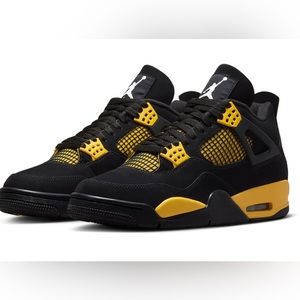 Jordan 4 Retro Thunder (2023)